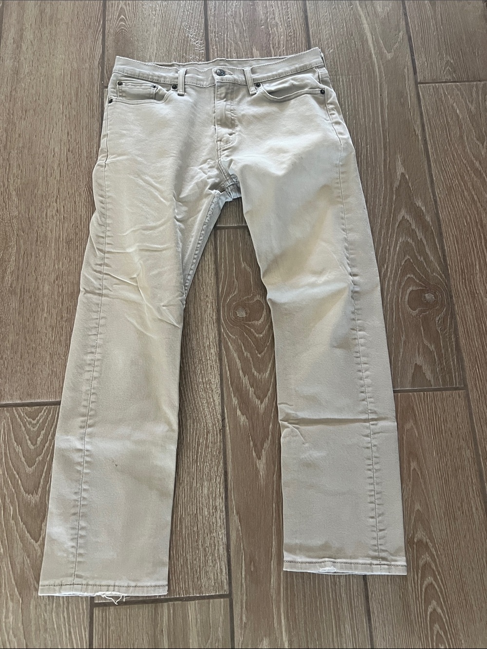 Levi's Light Beige Straight Jeans